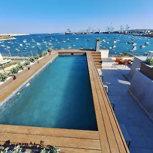 South32 Hotel